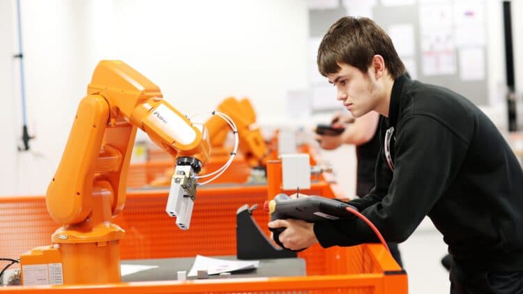 Trainee at the Advanced Manufacturing Research Centre (AMRC)